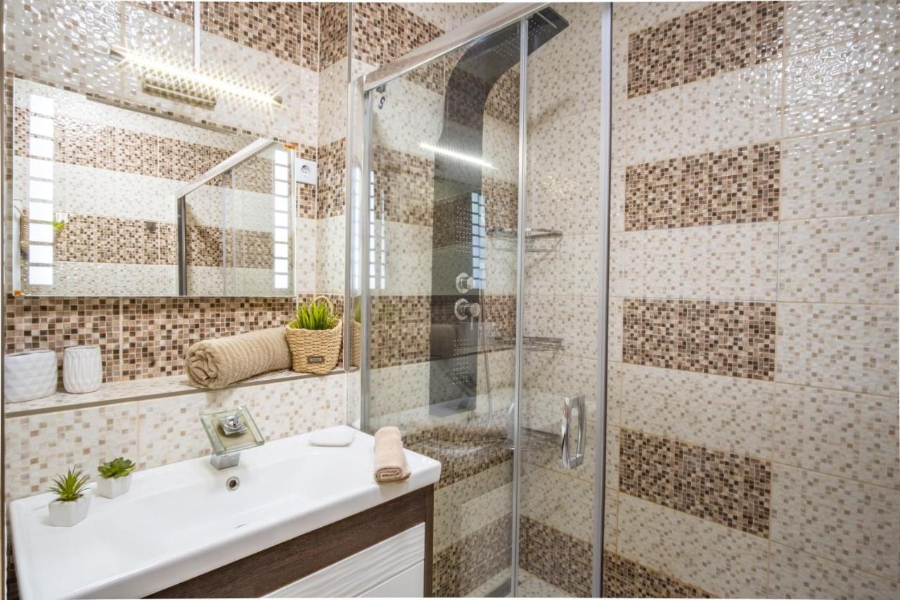 Myflat Club 218 Golden Beach Wellness Apartment Siófok Zewnętrze zdjęcie